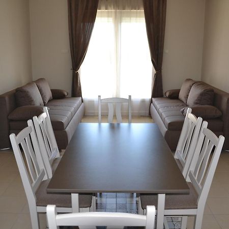 Appartement Aranyszarvas Panzio, Etterem Es Grillterasz Extérieur photo