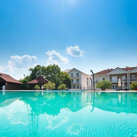 Appartement Aranyszarvas Panzio, Etterem Es Grillterasz Extérieur photo