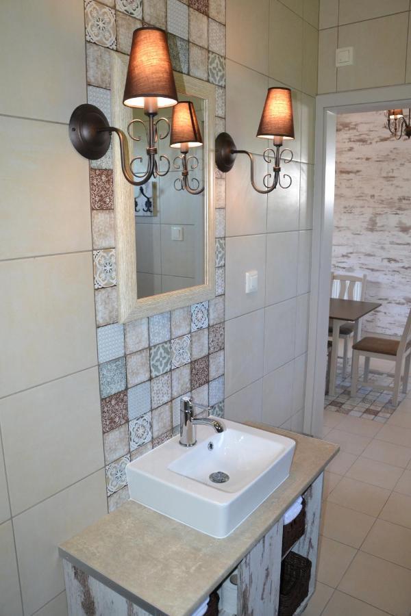 Appartement Aranyszarvas Panzio, Etterem Es Grillterasz Extérieur photo
