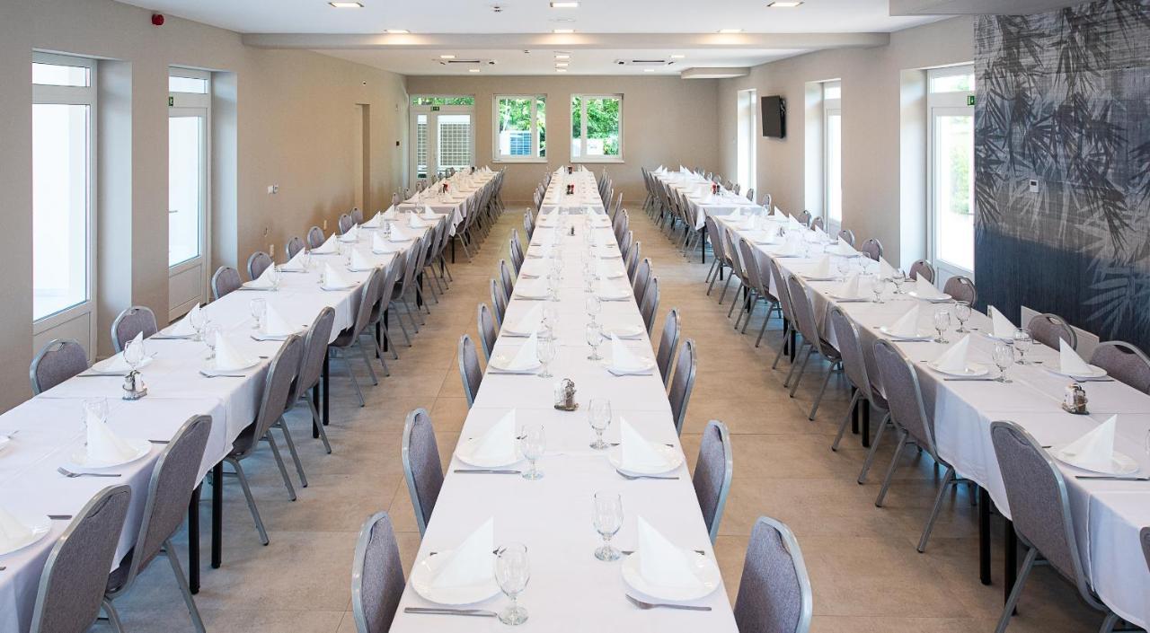 Appartement Aranyszarvas Panzio, Etterem Es Grillterasz Extérieur photo