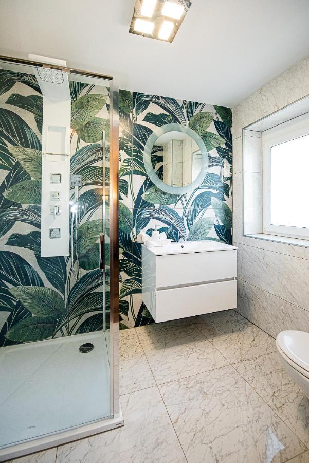 Appartement Aranyszarvas Panzio, Etterem Es Grillterasz Extérieur photo