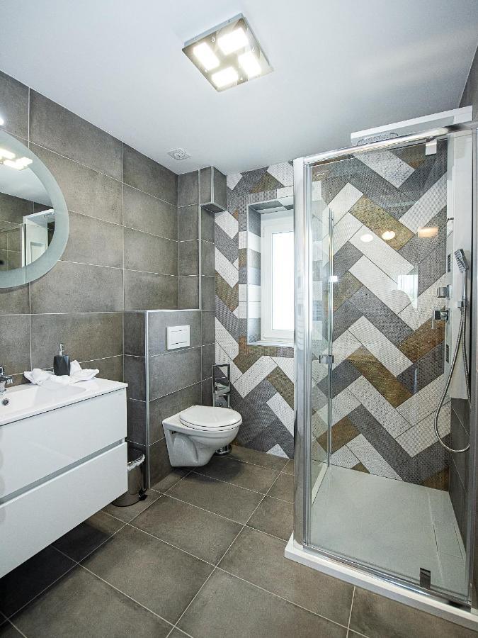 Appartement Aranyszarvas Panzio, Etterem Es Grillterasz Extérieur photo